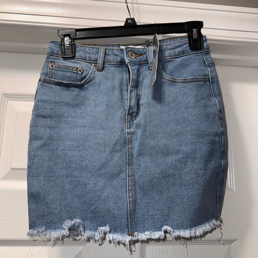 Casual Blue Frayed Hem Mini Skirt
